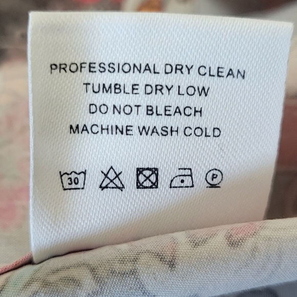 Asian Tiger Print Red Button Down Shirt Large - Picture 6 of 6